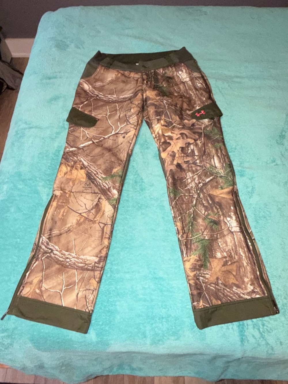 Under Armour Ladies Storm Realtree Camo Cargo Pants - Brown & Green